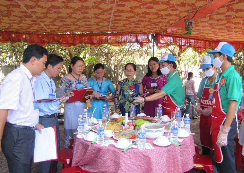 Xây dựng chiến lược phát triển và phòng, chống bạo lực gia đình Xây dựng chiến lược phát triển và phòng, chống bạo lực gia đình