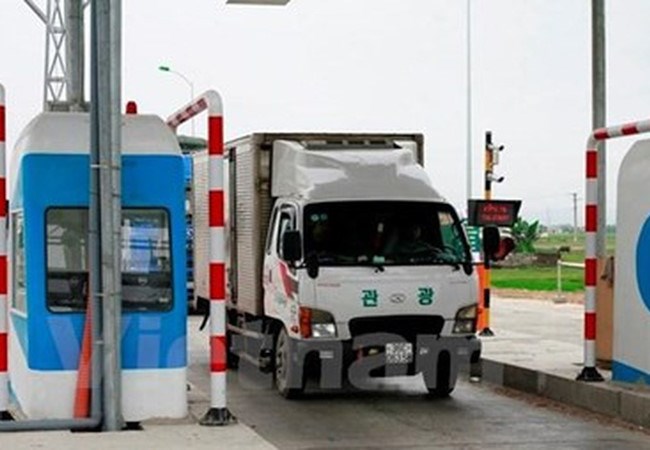 Nhà đầu tư BOT chưa cho triển khai hệ thống thu phí tự động Nhà đầu tư BOT chưa cho triển khai hệ thống thu phí tự động