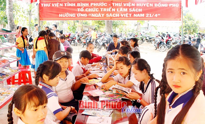 Thư viện tỉnh chủ động mang sách tới bạn đọc Thư viện tỉnh chủ động mang sách tới bạn đọc