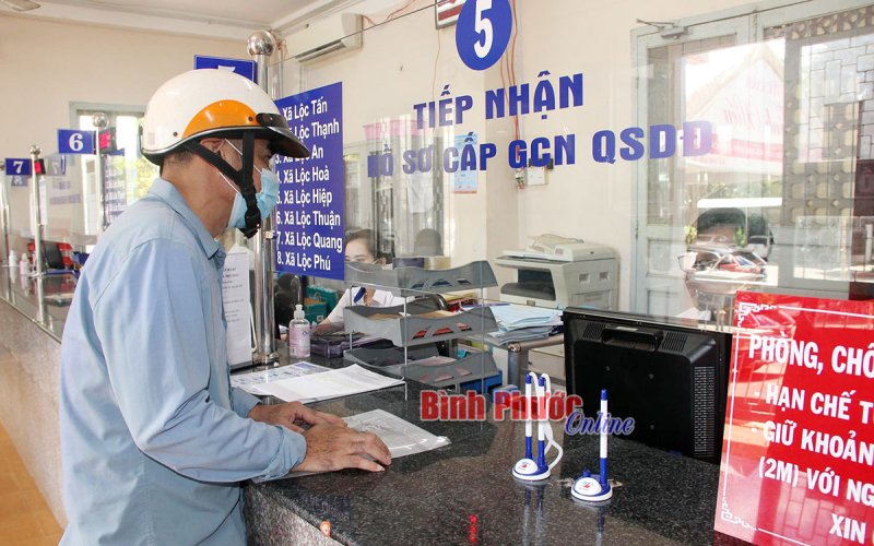 Lộc Ninh tiên phong chuyển đổi số toàn diện Lộc Ninh tiên phong chuyển đổi số toàn diện