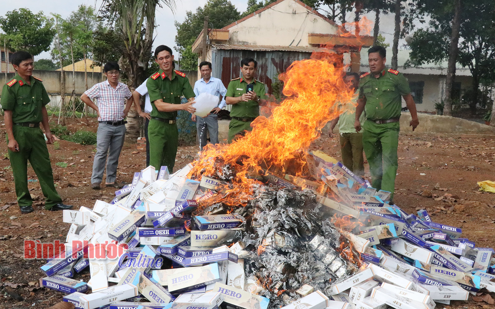 tieu_huy_thuoc_la_12582719112020.jpg