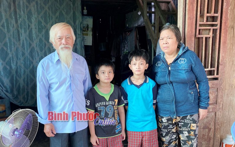 Tìm tương lai cho 2 cháu mồ côi