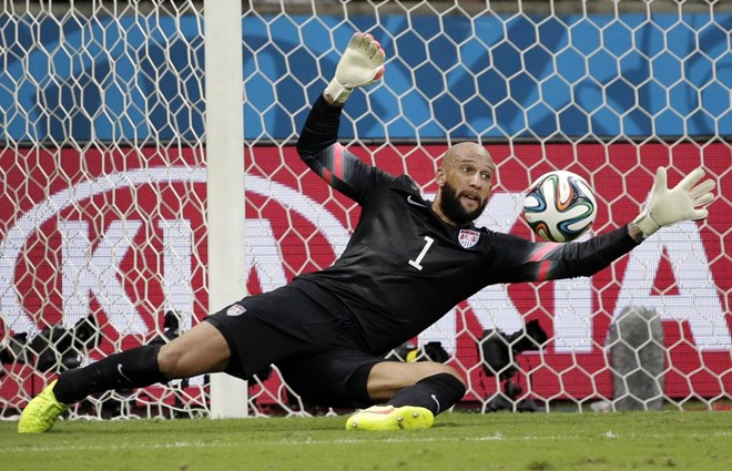 Tim Howard vào lịch sử World Cup nhờ... bắt bóng nhiều nhất