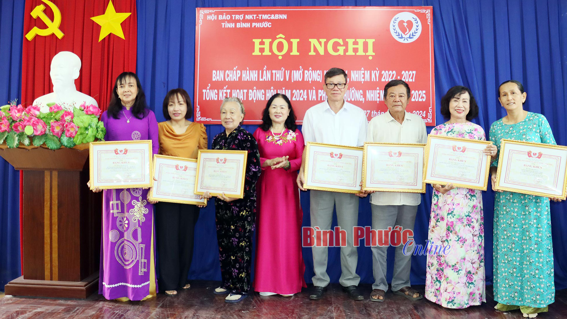 Hơn 1 triệu lượt người khuyết tật, trẻ mồ côi và bệnh nhân nghèo được bảo trợ Hơn 1 triệu lượt người khuyết tật, trẻ mồ côi và bệnh nhân nghèo được bảo trợ