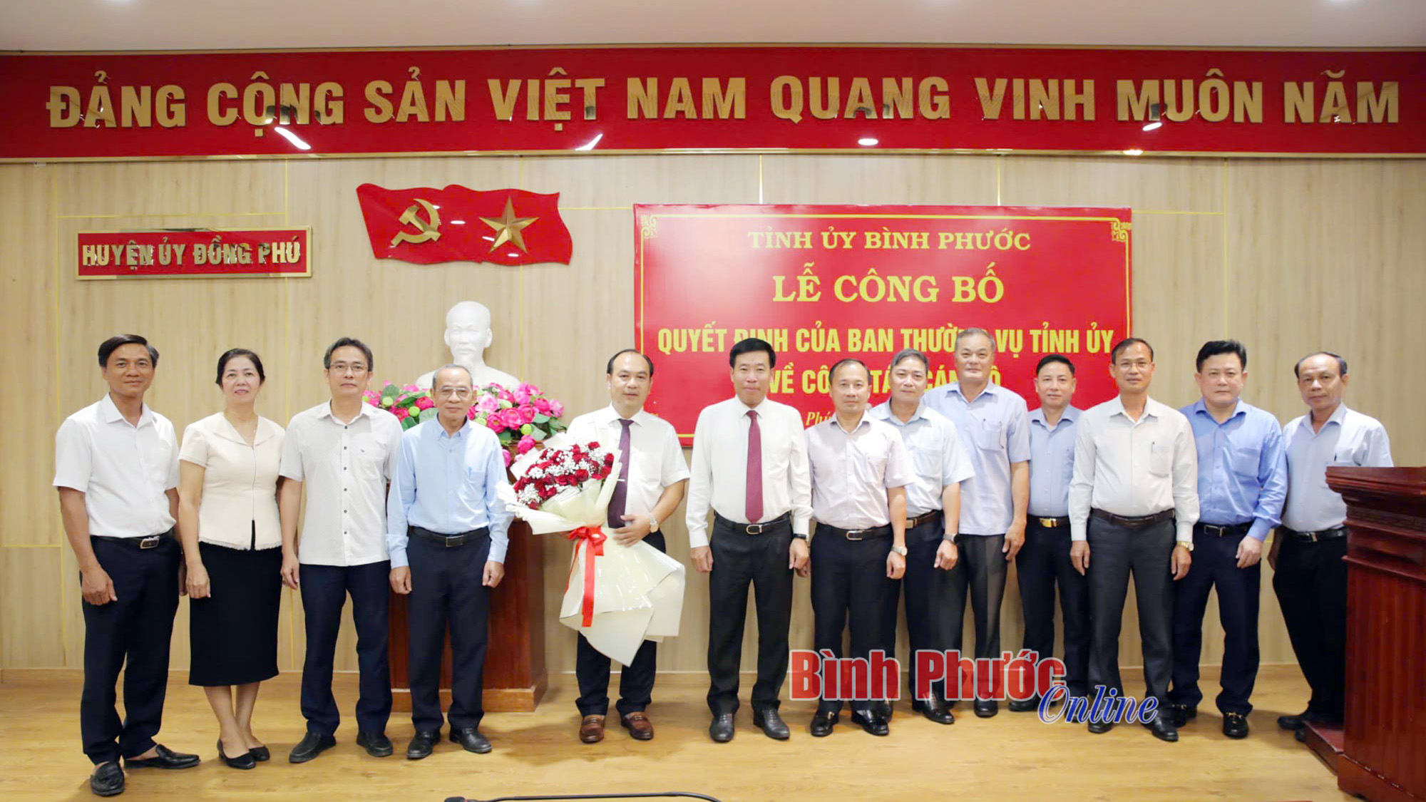 Ông Nguyễn Tấn Hùng giữ chức Bí thư Huyện ủy Đồng Phú Ông Nguyễn Tấn Hùng giữ chức Bí thư Huyện ủy Đồng Phú
