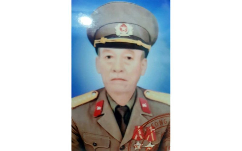TIN BUỒN TIN BUỒN
