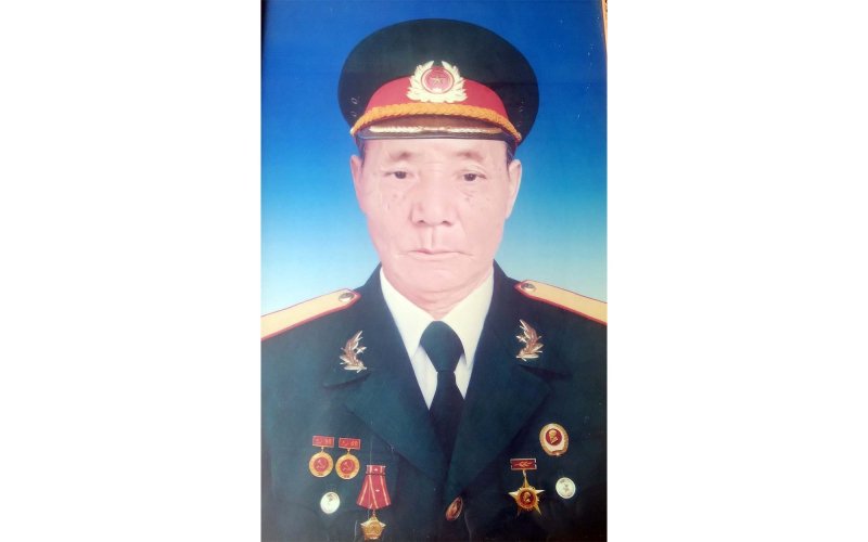 TIN BUỒN TIN BUỒN