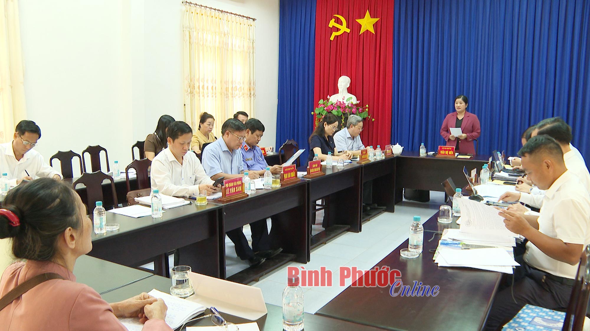 Chủ tịch UBND tỉnh Trần Tuệ Hiền đối thoại với công dân