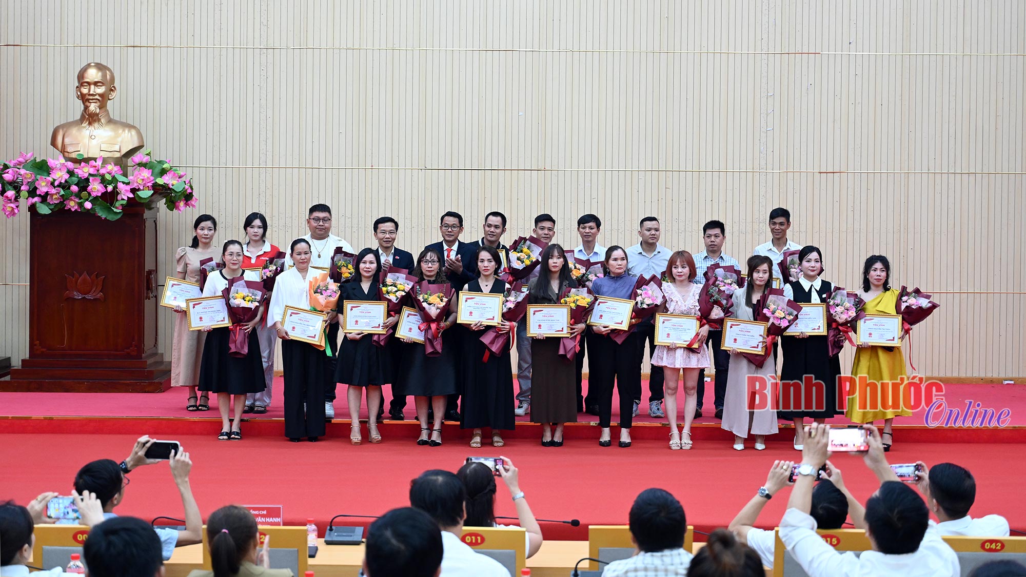 Viettel Bình Phước gặp mặt kênh phân phối