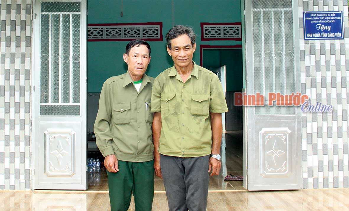 Đảng viên Điểu Hiền được hỗ trợ xây nhà Đảng viên Điểu Hiền được hỗ trợ xây nhà