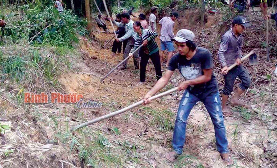 Khó phát triển hội viên nông dân người Tà Mun Khó phát triển hội viên nông dân người Tà Mun