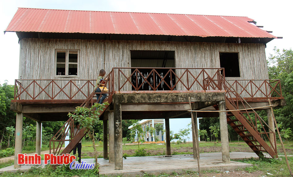 Mong được hỗ trợ sửa nhà văn hóa