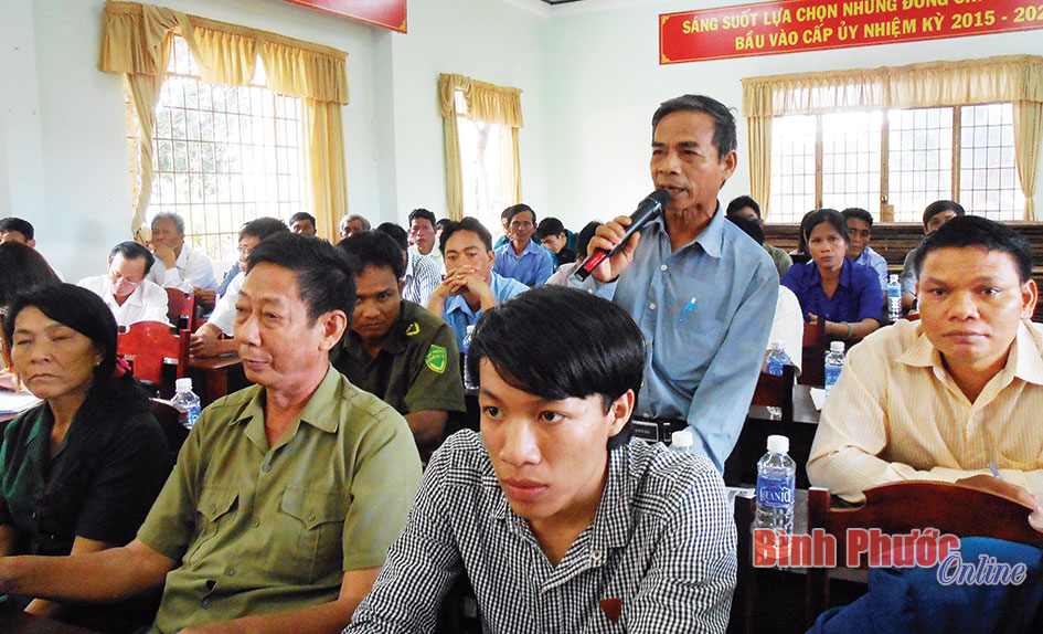 Đường nhựa vào xã biên giới Lộc An xuống cấp