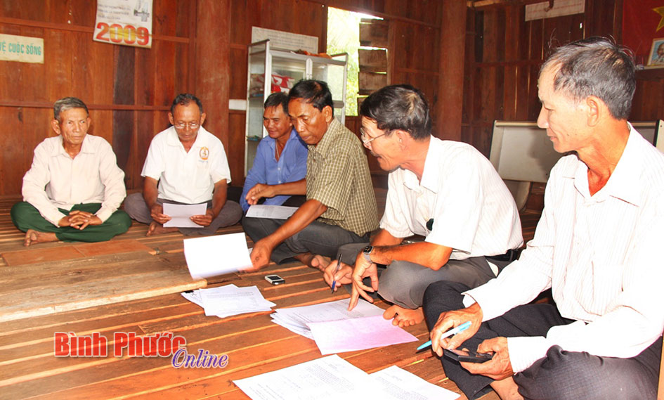 20 hộ DTTS tham gia Hiệp hội Hồ tiêu Lộc Khánh