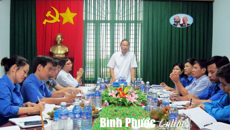 Phó bí thư tỉnh ủy Lê Văn Châu làm việc với Tỉnh đoàn Phó bí thư tỉnh ủy Lê Văn Châu làm việc với Tỉnh đoàn