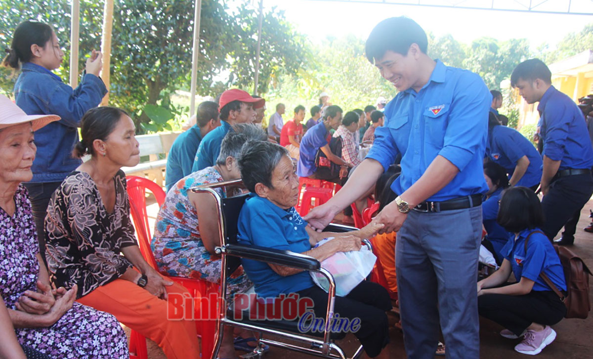 tinhnguyen27102019091451.jpg