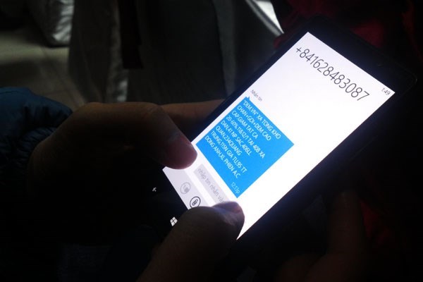 MobiFone, VinaPhone lên tiếng về vụ “móc túi” thuê bao MobiFone, VinaPhone lên tiếng về vụ “móc túi” thuê bao