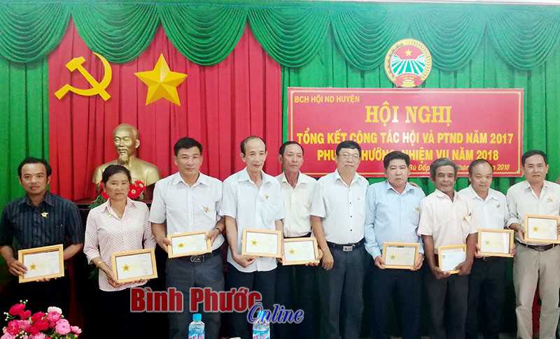Bù Đốp: Trên 2.000 hộ nông dân sản xuất - kinh doanh giỏi các cấp Bù Đốp: Trên 2.000 hộ nông dân sản xuất - kinh doanh giỏi các cấp