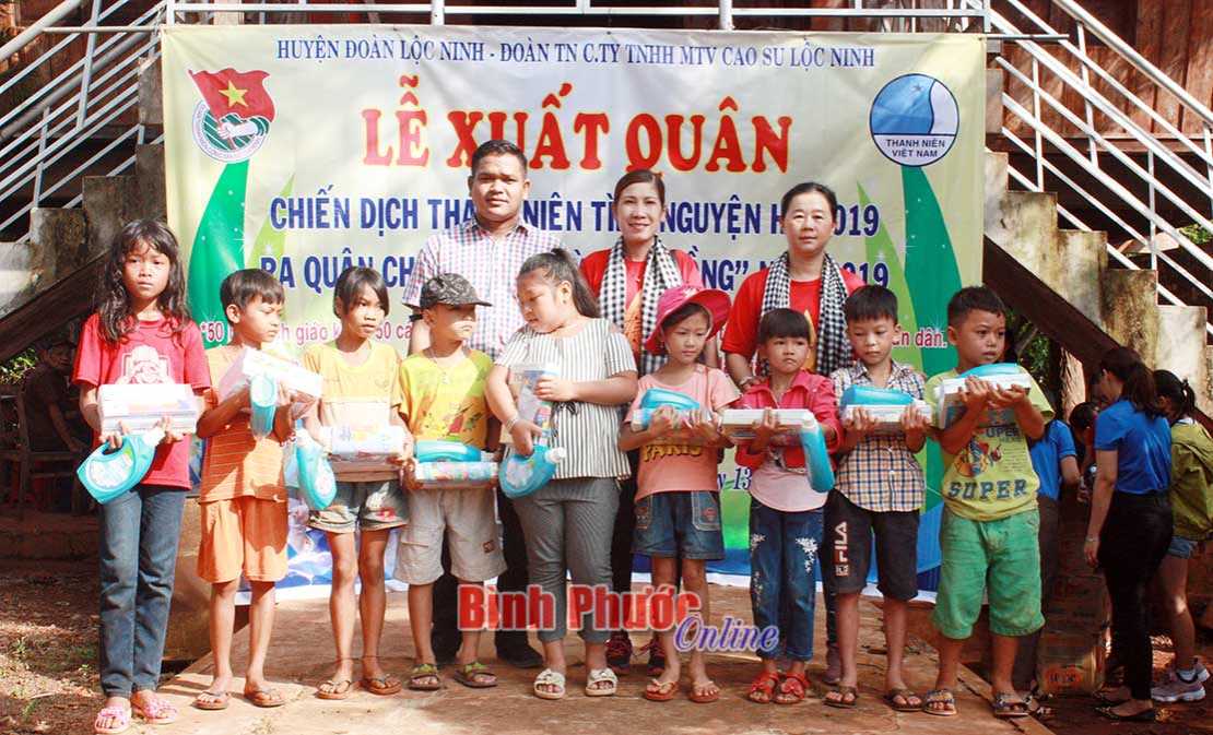 Lộc Ninh ra quân chiến dịch kỳ nghỉ hồng 2019 Lộc Ninh ra quân chiến dịch kỳ nghỉ hồng 2019