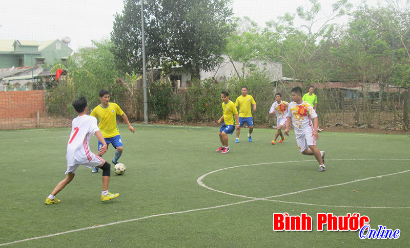 Cao su Bình Long vô địch bóng đá mini cán bộ đoàn Cụm thi đua số 4 Cao su Bình Long vô địch bóng đá mini cán bộ đoàn Cụm thi đua số 4