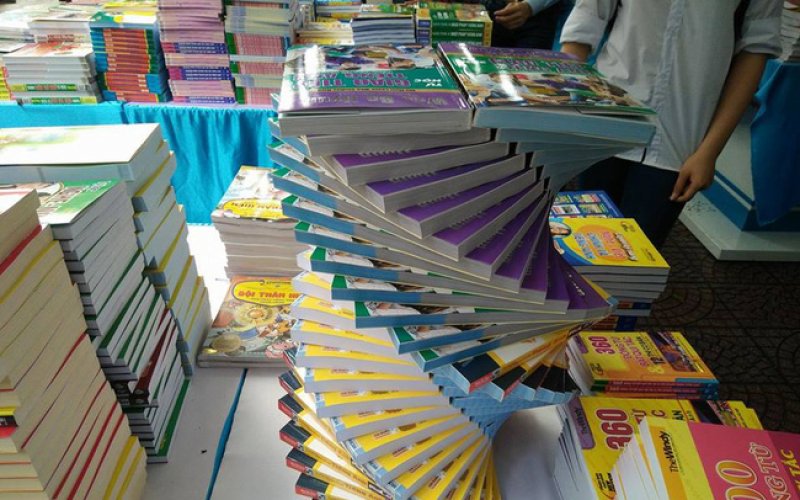 Tổ chức Ngày sách và văn hóa đọc Việt Nam