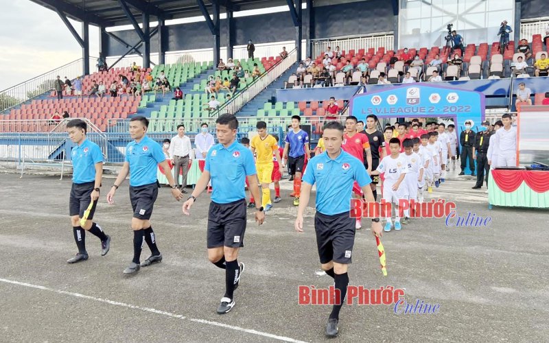 Trăn trở với ông “vua áo đen” Trăn trở với ông “vua áo đen”