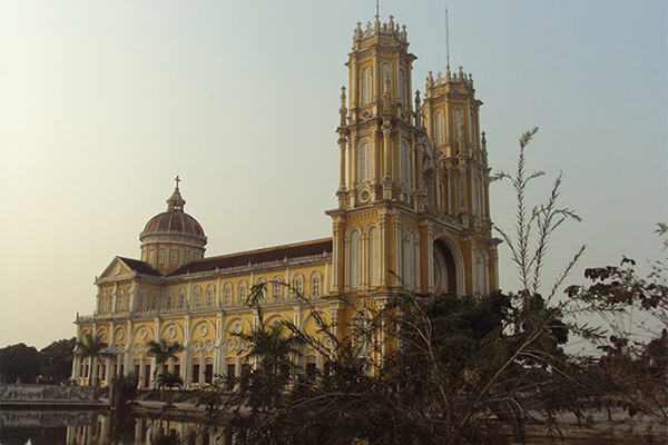 trang20hau20cathedral20-20imgur22062014022427.jpg
