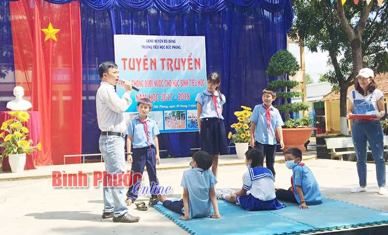 Trang bị kỹ năng phòng, chống đuối nước cho học sinh tiểu học Trang bị kỹ năng phòng, chống đuối nước cho học sinh tiểu học