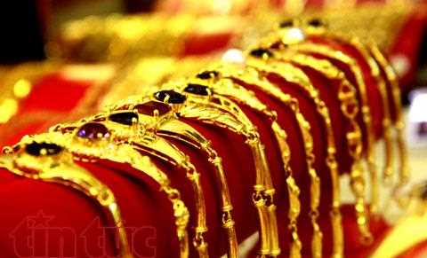 Cẩn trọng khi mua vàng trang sức Cẩn trọng khi mua vàng trang sức