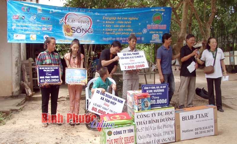Trao “Khát vọng sống” đến hộ nghèo
