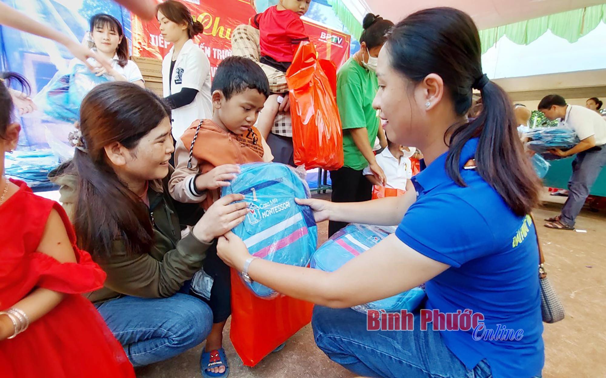 trao_qua_thuy_17292028082022.jpg