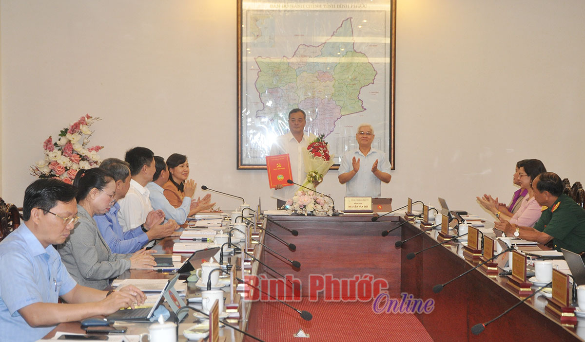trao_quyet_dinh_10594109112020.jpg