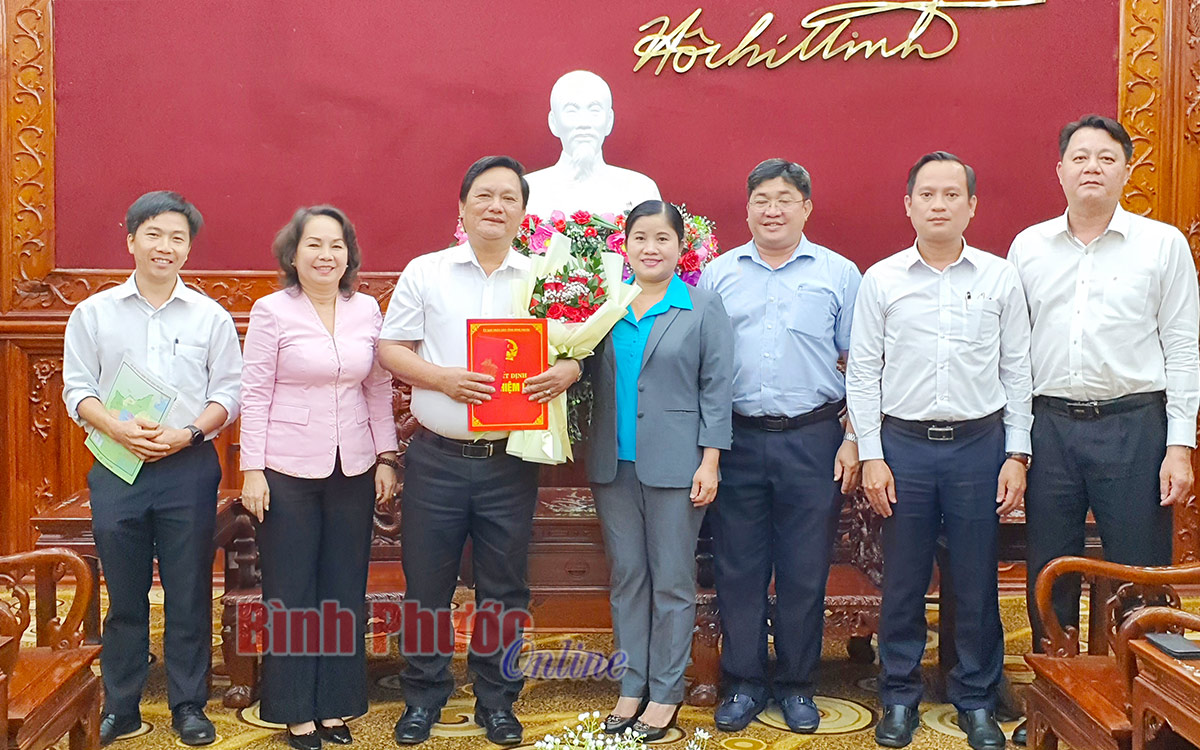trao_quyet_dinh_17523129122020.jpg