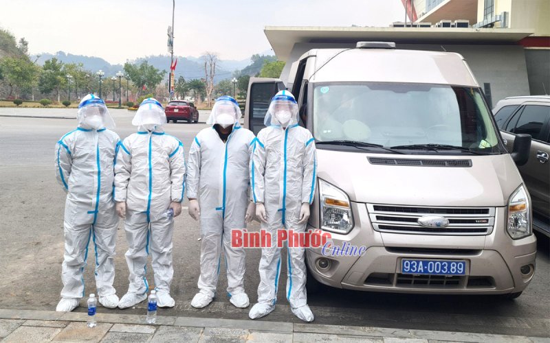 Công an tỉnh Bình Phước trao trả 4 công dân Trung Quốc nhập cảnh trái phép
