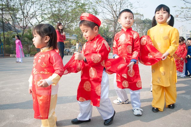 Bi hài chuyện trẻ con ngày Tết Bi hài chuyện trẻ con ngày Tết