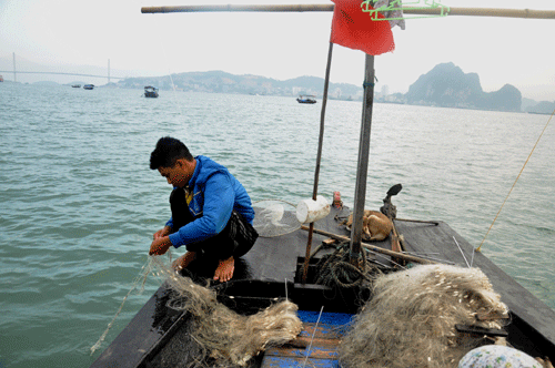 Nơi 'sinh, tử' trên những con thuyền Nơi 'sinh, tử' trên những con thuyền