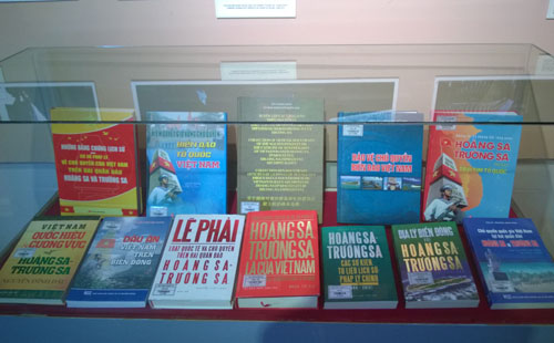 trien-lam-hsts-28282916072014075522.jpg