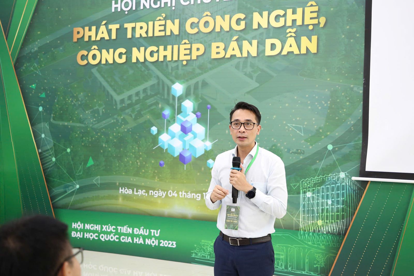 trinh1.jpg