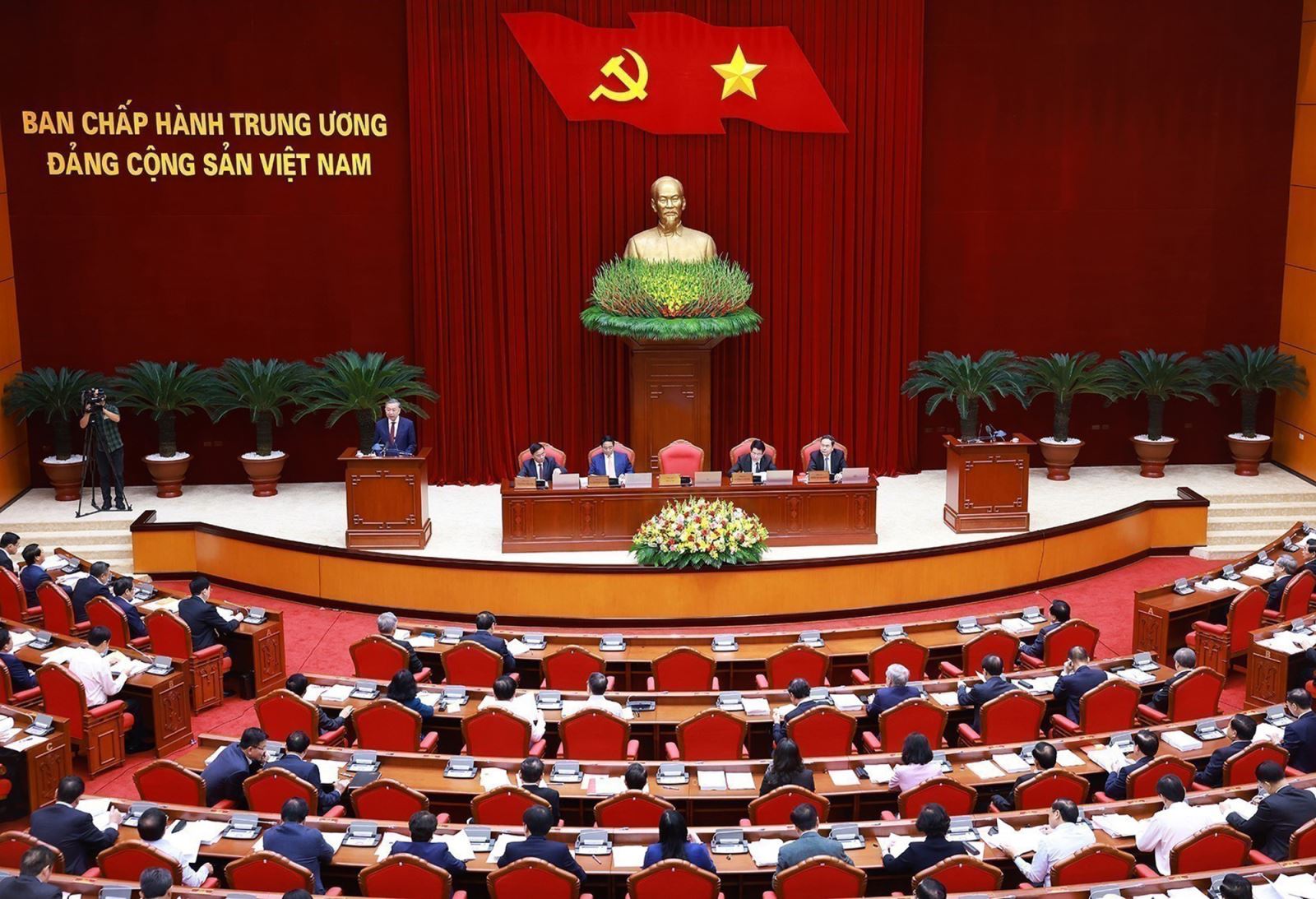 trung-uong-1.jpg
