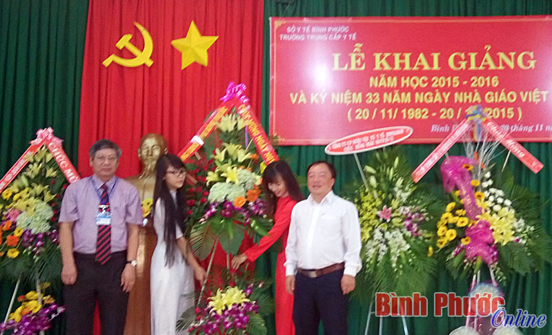 Trường trung cấp Y tế khai giảng năm học mới Trường trung cấp Y tế khai giảng năm học mới