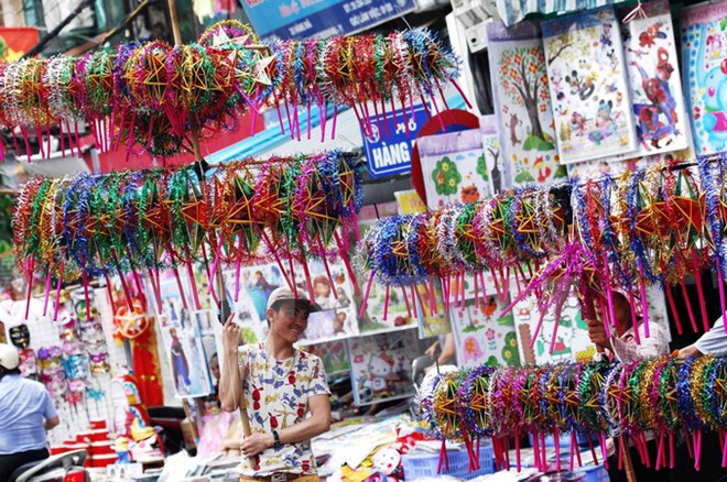Nhiều hoạt động thú vị cho trẻ em trong dịp Tết Trung Thu Nhiều hoạt động thú vị cho trẻ em trong dịp Tết Trung Thu