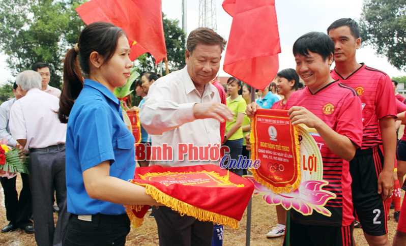 Cao su Bình Long thi thể thao mừng ngày lễ lớn Cao su Bình Long thi thể thao mừng ngày lễ lớn