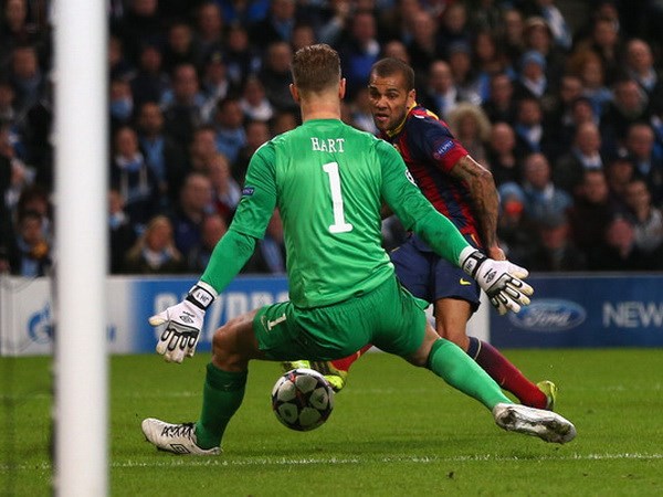 Man City quyết gây sốc, trọng tài bị đánh chết Man City quyết gây sốc, trọng tài bị đánh chết