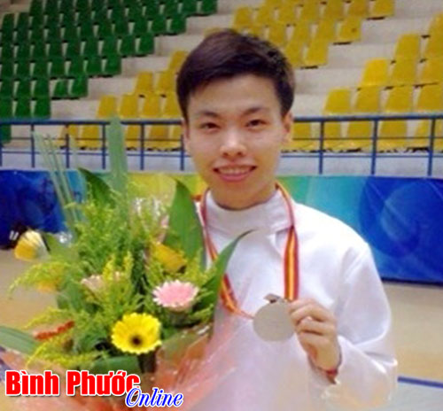 Kiếm thủ Trần Phương Hồng xếp hạng 6 thế giới Kiếm thủ Trần Phương Hồng xếp hạng 6 thế giới