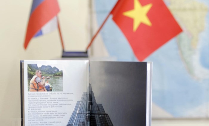 “Việt Nam cất cánh” - cuốn sách tô thắm tình hữu nghị Việt Nam-Nga “Việt Nam cất cánh” - cuốn sách tô thắm tình hữu nghị Việt Nam-Nga