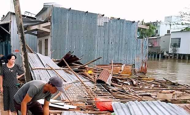 Đêm 1-9, đề phòng dông, lốc và gió giật mạnh trên các vùng biển