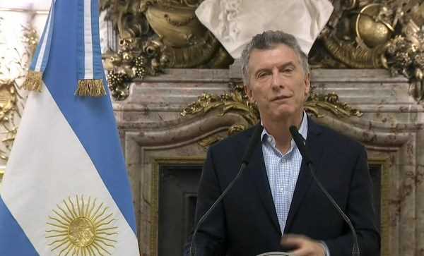 Tổng thống Argentina kêu gọi người dân đoàn kết vượt qua khủng hoảng