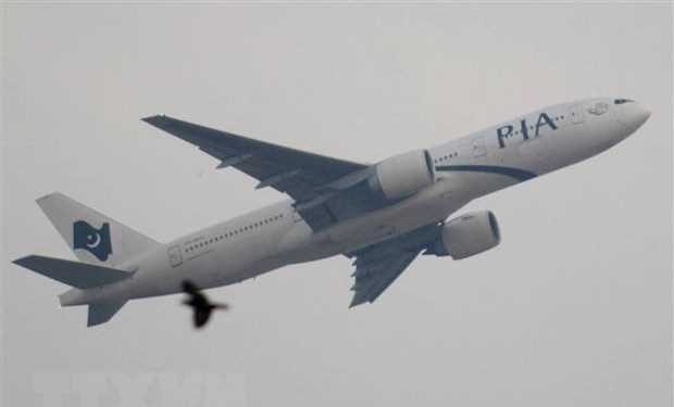 Pakistan mở lại không phận cho các chuyến bay dân sự