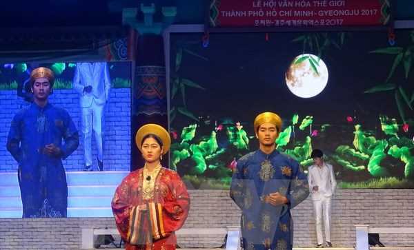 Giao lưu trang phục truyền thống giữa Việt Nam và Hàn Quốc