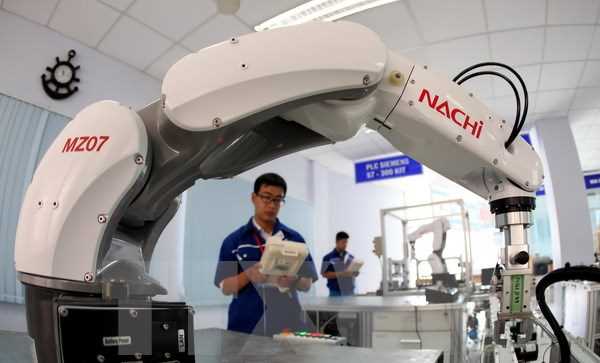 Việt Nam nên ưu tiên lựa chọn phát triển ngành công nghiệp nào?